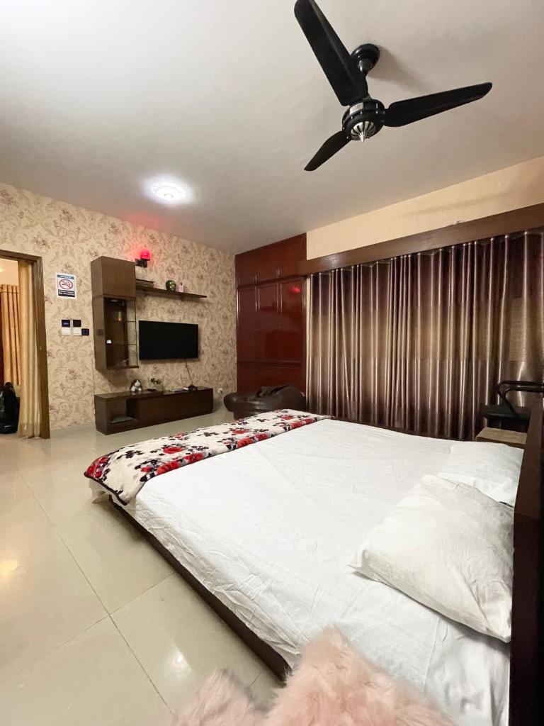 Lakeview Apartment UTTARA Dhaka City Centre photo 4