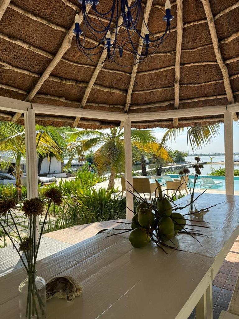Casa do Lago - Beachfront photo 1