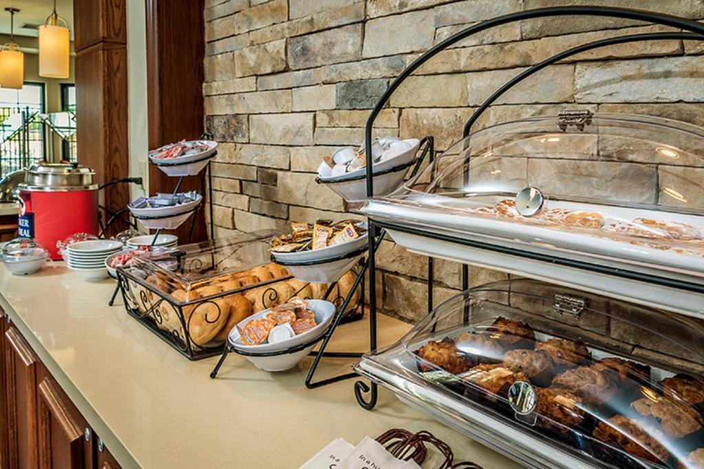 Staybridge Suites Dearborn, an IHG Hotel photo 1