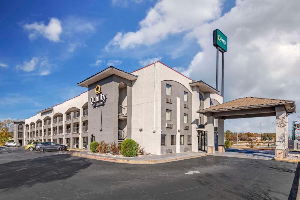 Quality Inn & Suites Morrow Atlanta South image