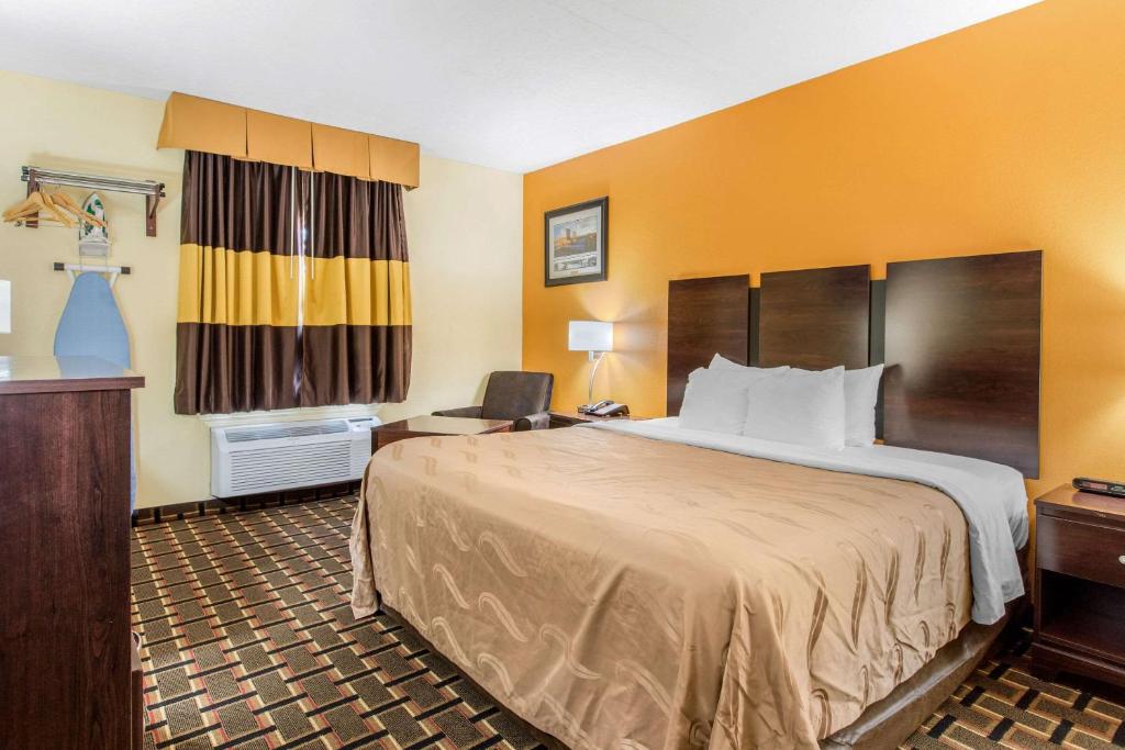 Quality Inn Grand Rapids Near Dowtown image