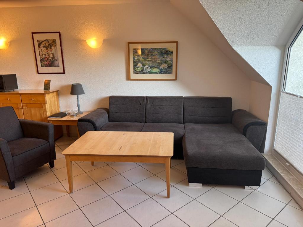 Ferienwohnung Stefanie mit 3 Zimmer und Balkon - Tap to explore photos