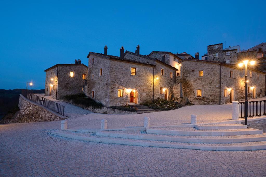 Borgotufi Albergo Diffuso photo 2