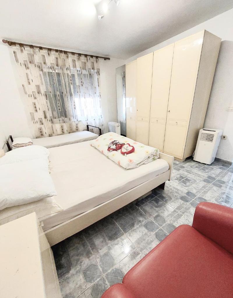 D Friendship Apartment