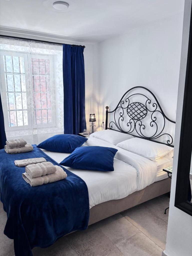 Shanti’s Andalusian Rooms Room Type - Double Room with Private Bathroom