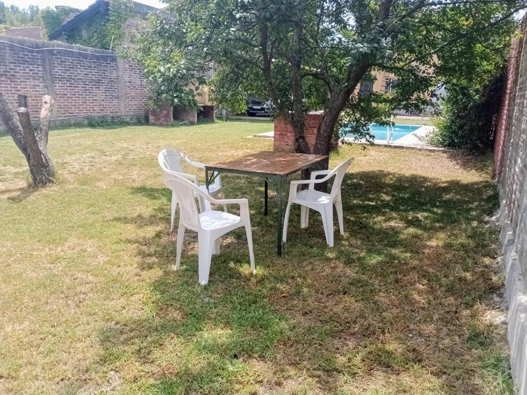 La casita con parque photo 4