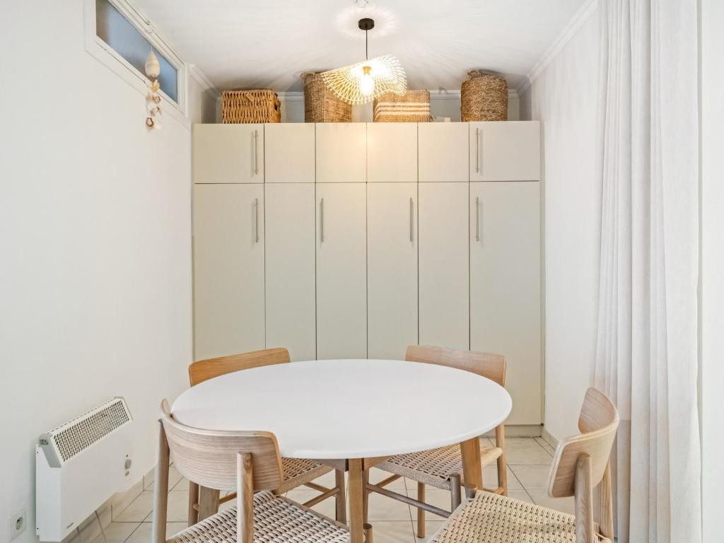 Appealing apartment with sea-view photo 4