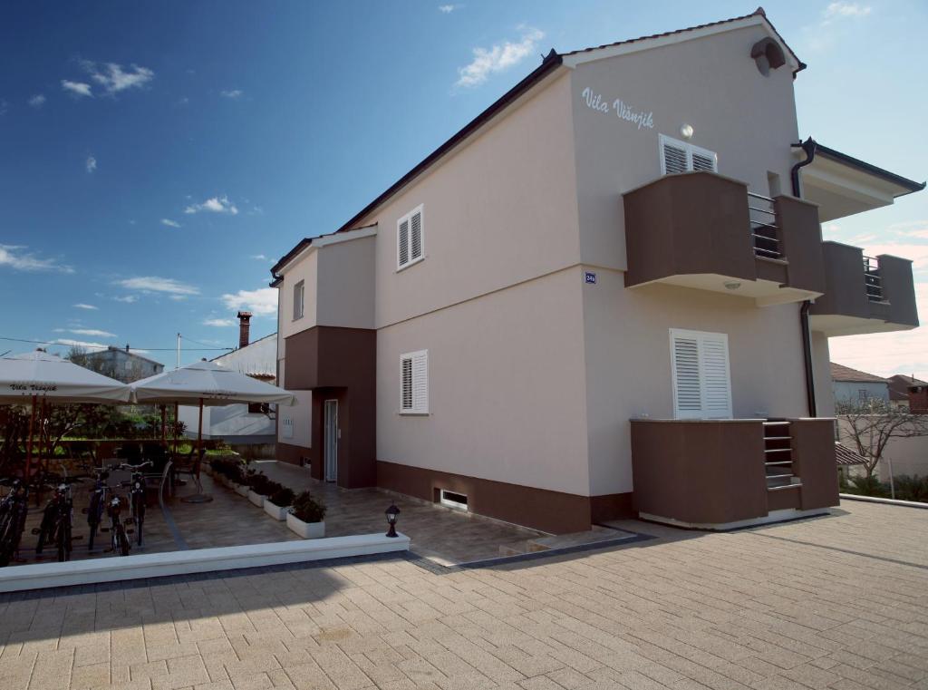 Apartments Villa Visnjik photo 1