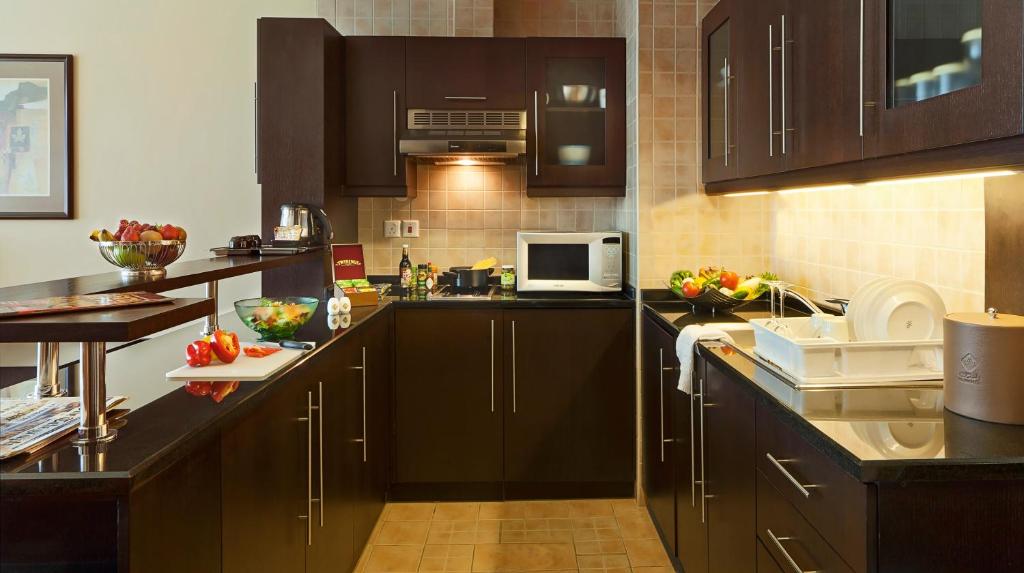 Сьюит (Суперлюкс с 1 спальней), Апарт-отель Al Manzel Hotel Apartments