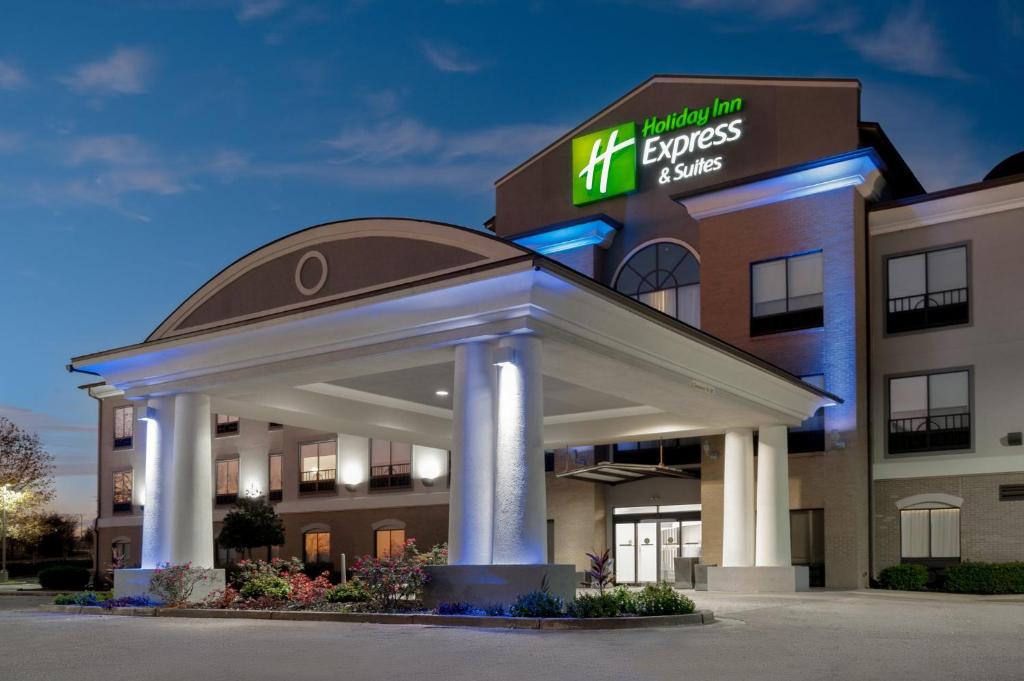 Holiday Inn Express Hotel & Suites Prattville South, an IHG Hotel image