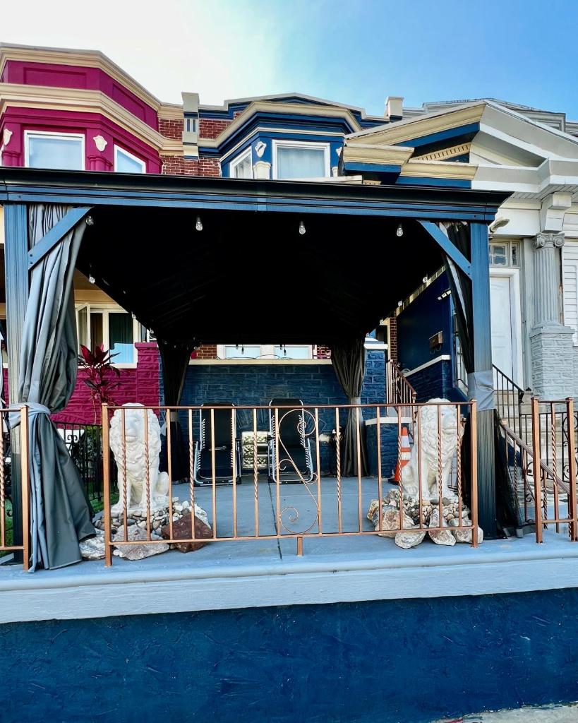 9th Street Paradise image