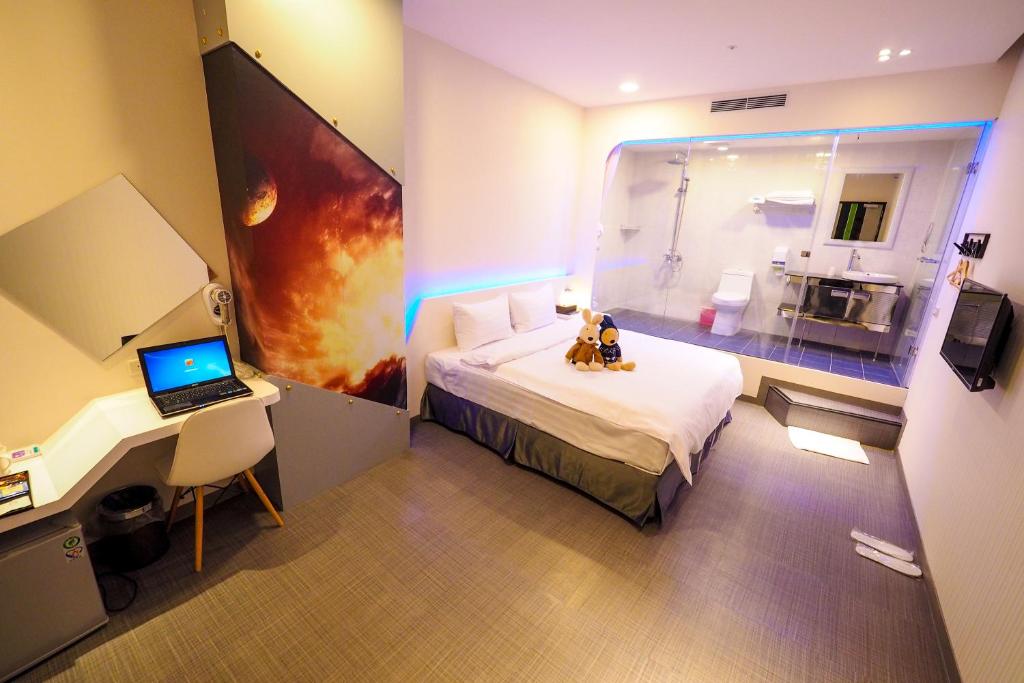 Galaxia Business Hotel - Tap to explore photos