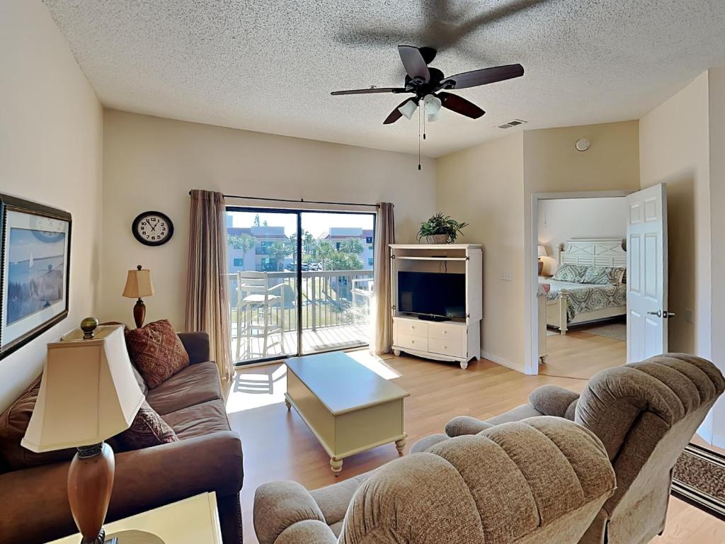 Ocean Village Club Q32 image