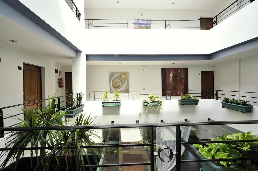 Atrium Hotel photo 4