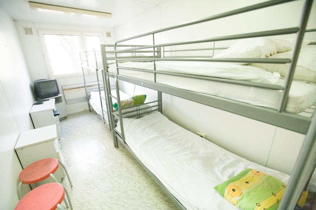 Номер (Односпальная кровать в общем номере с 4 кроватями), Hostel Metro