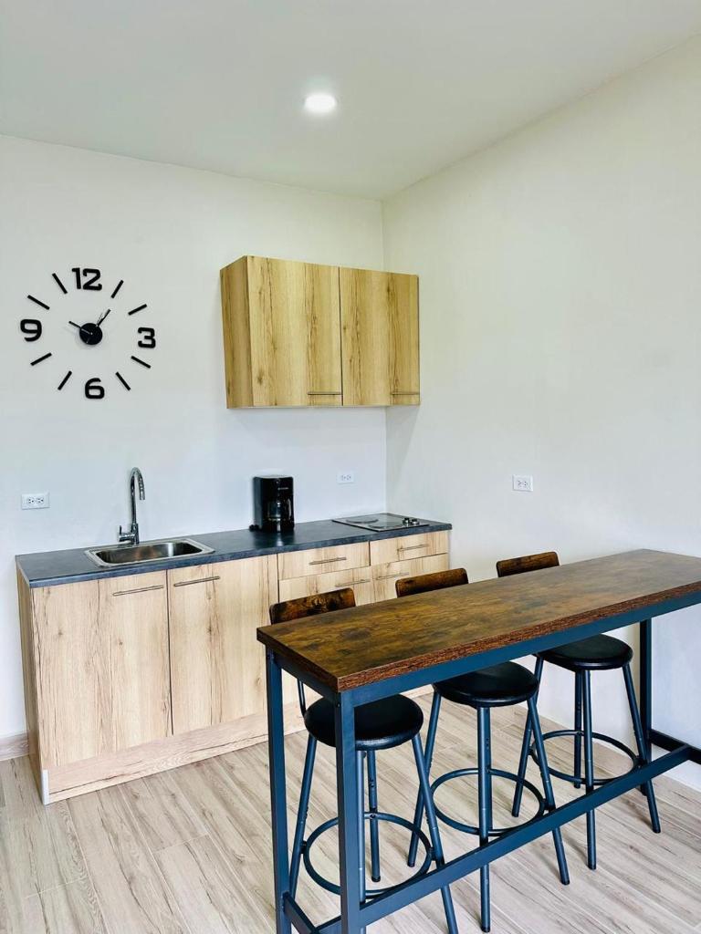Eagle Stays Aruba-NEW Luxurious One Bedroom Apartment Near Eagle Beach! photo 4