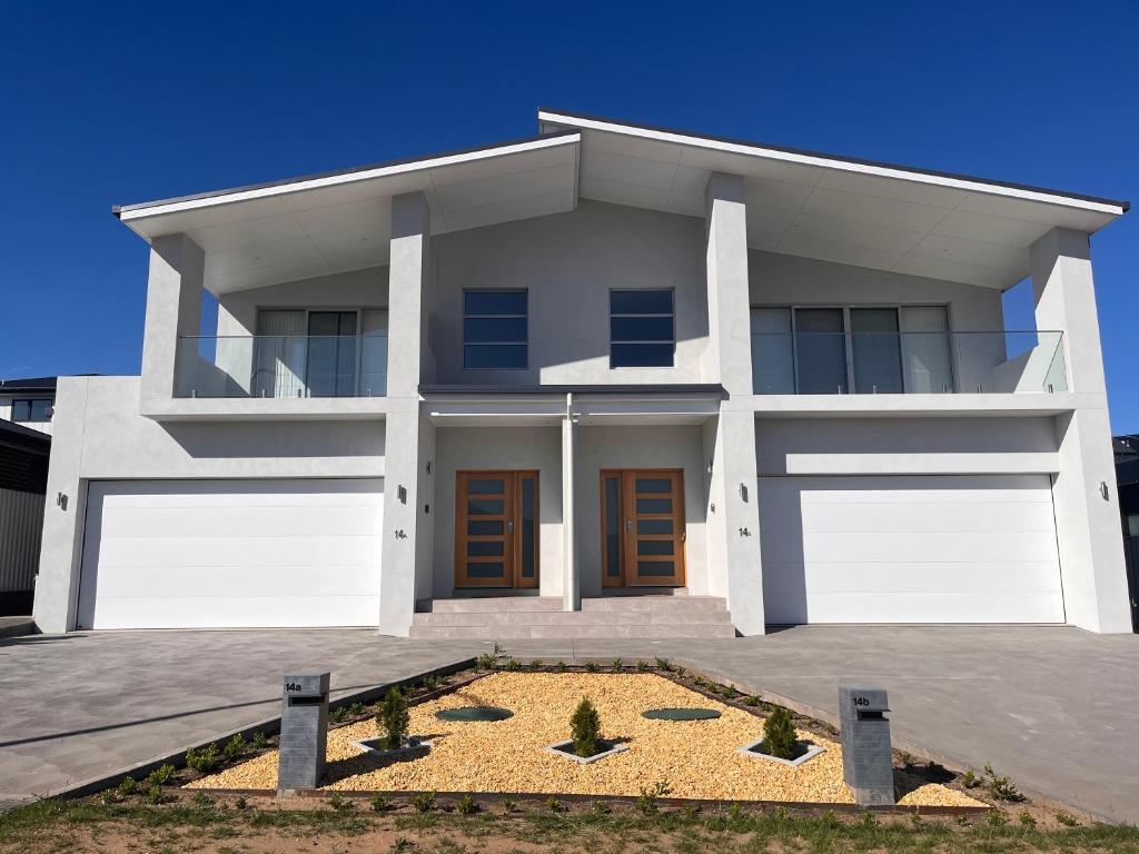 Camellia Place photo 1