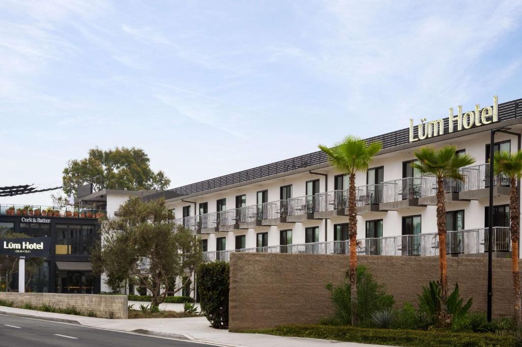 Lüm Hotel image