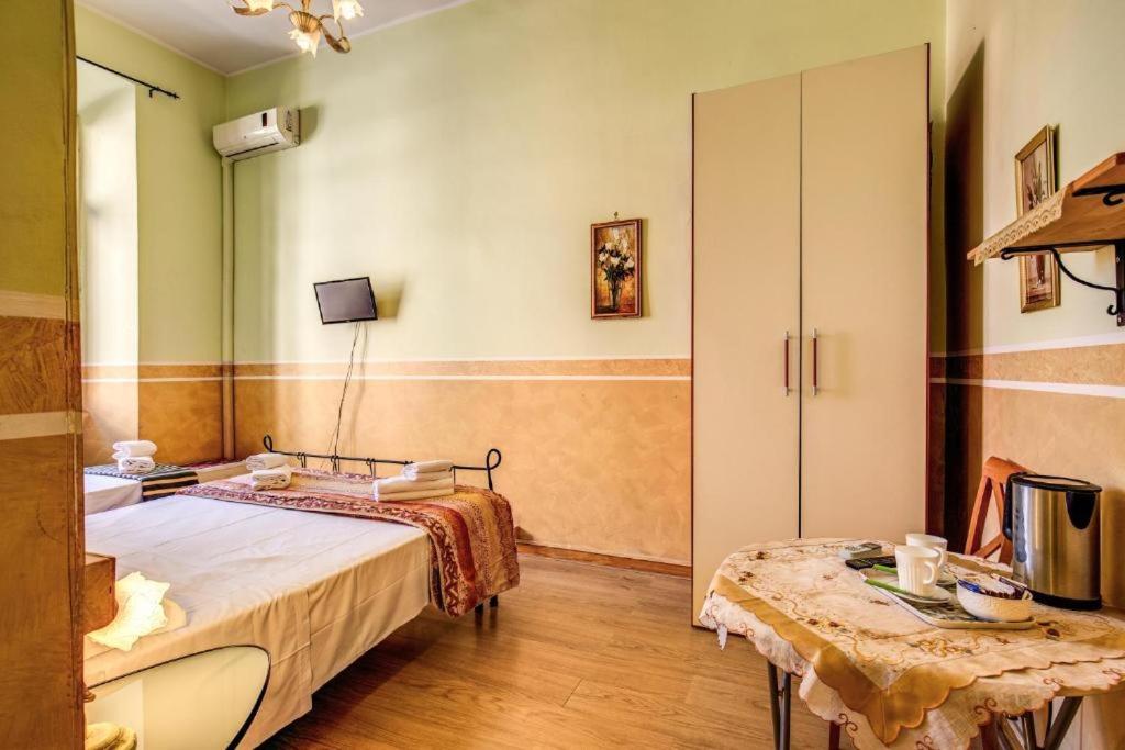 GuestHouse o Affittacamere Magenta Baylon Suite B Room Type - Double Room