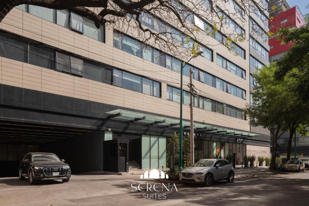 Elegant Condo with Air Conditioning, Pool, Sauna, & Fitness Center in Polanco