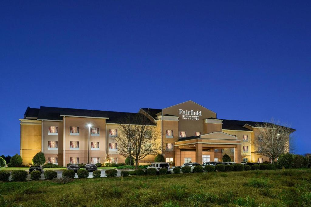 Fairfield Inn & Suites by Marriott Birmingham Fultondale/I65 image