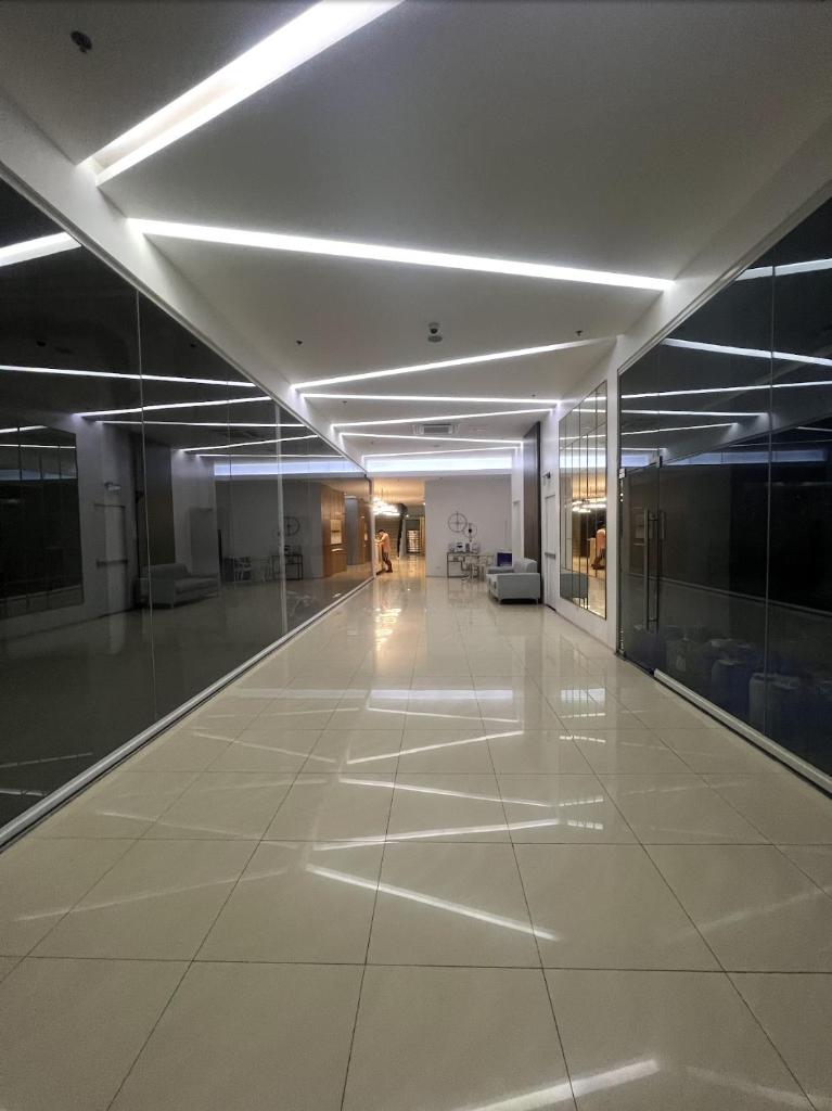 POEA Mega Mall WiFi Netflix, Metro Manila