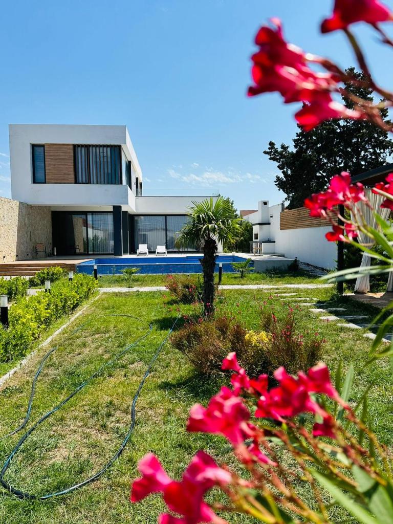 Mardakan Family Villa photo 2