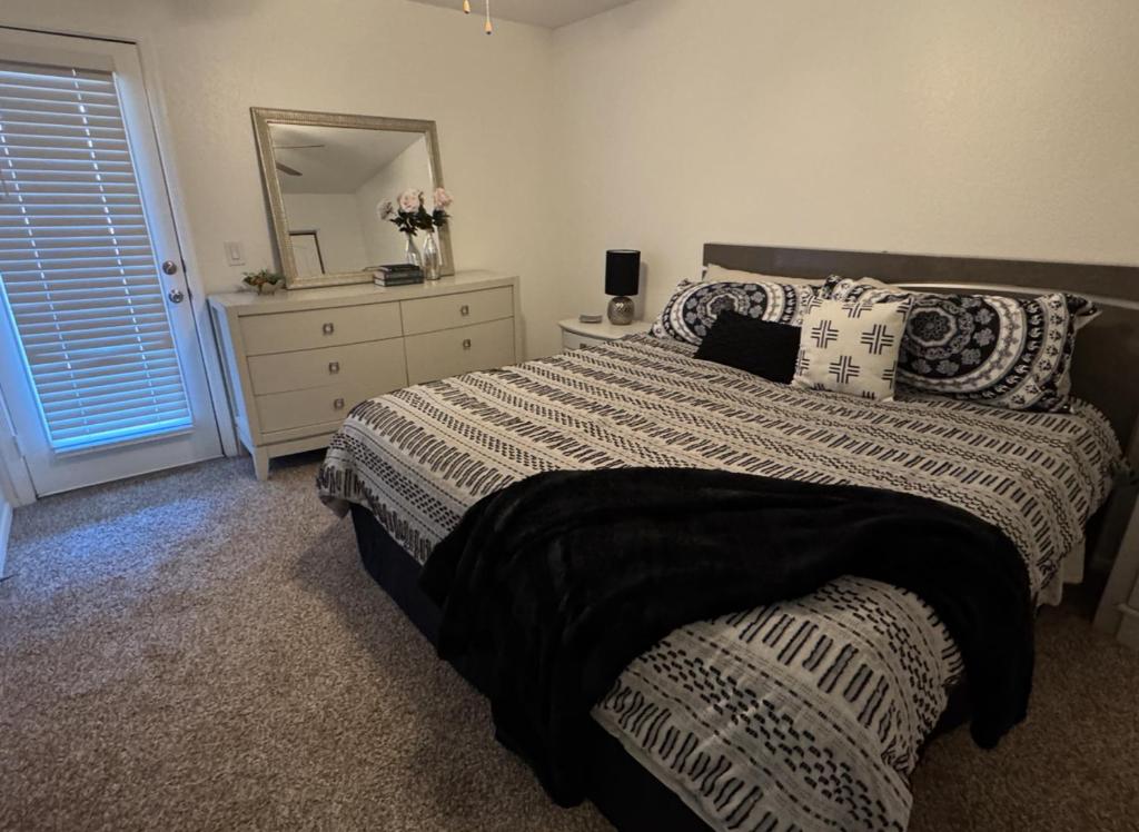 Charming two bedroom townhome image