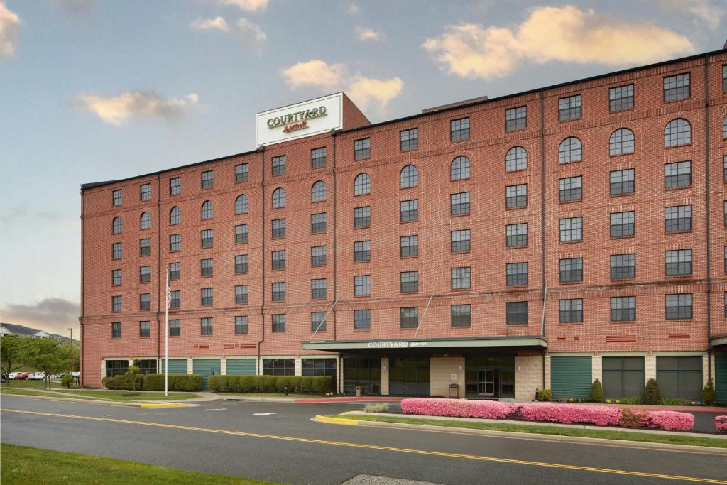 Courtyard Aberdeen at Ripken Stadium image