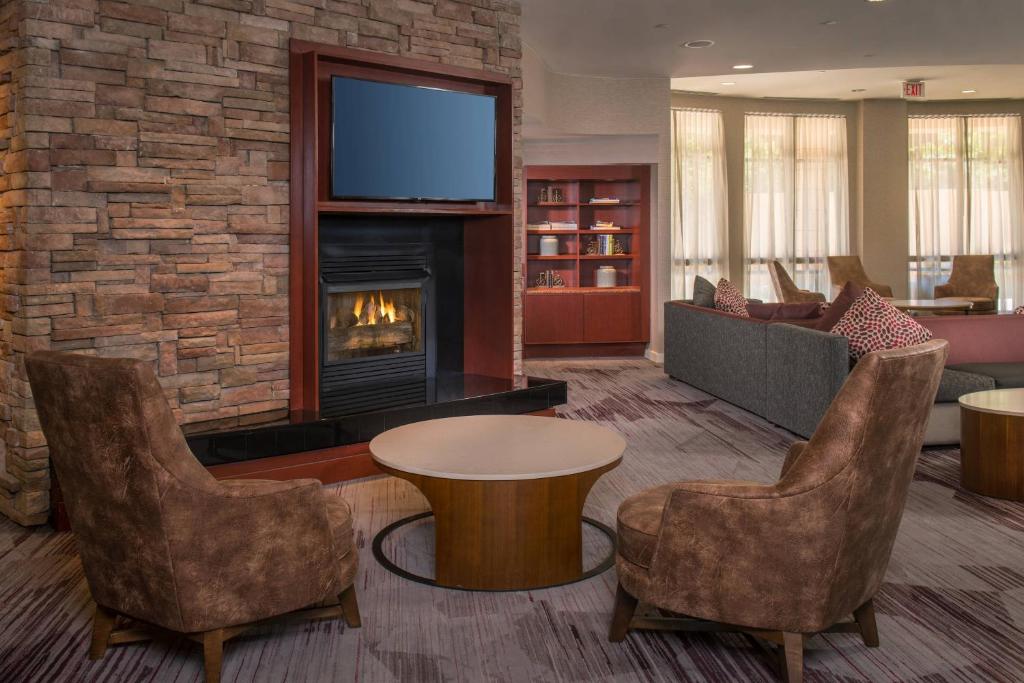Courtyard Fort Meade BWI Business District image