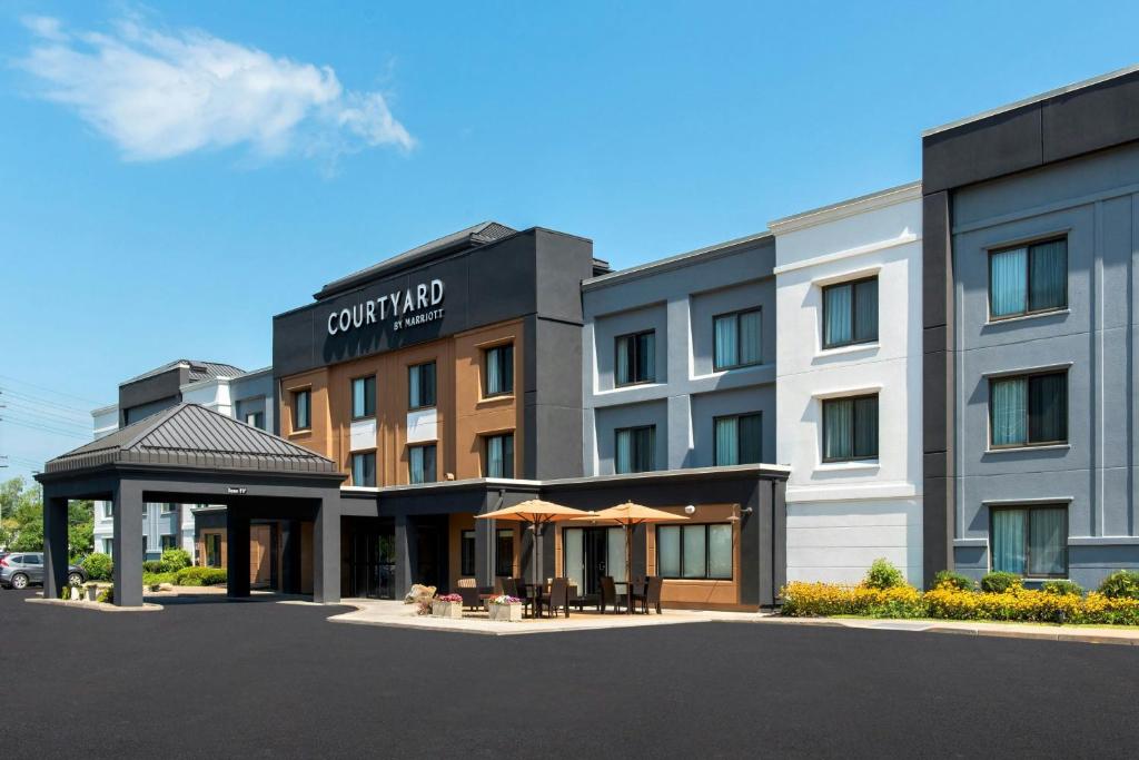 Courtyard Marriott Binghamton image