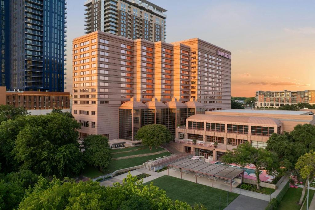 Downright Austin, A Renaissance Hotel image
