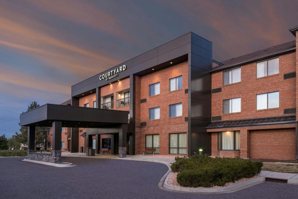 Courtyard by Marriott Boulder Broomfield image