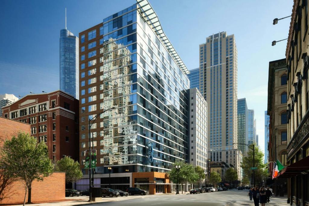 Aloft Chicago Downtown River North image