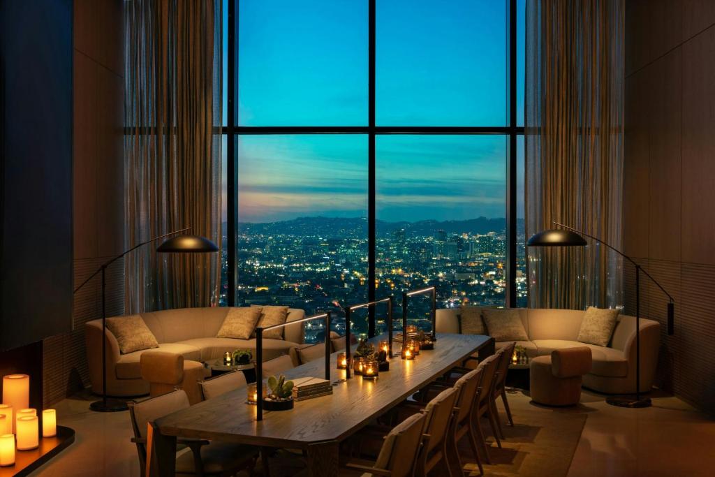 AC Hotel Downtown Los Angeles, a Marriott Hotel image