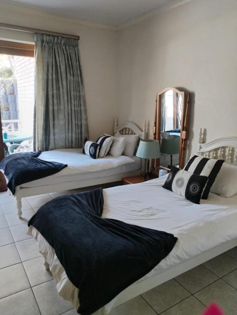 Lagoon Breeze Guest House Room Type - Twin Room