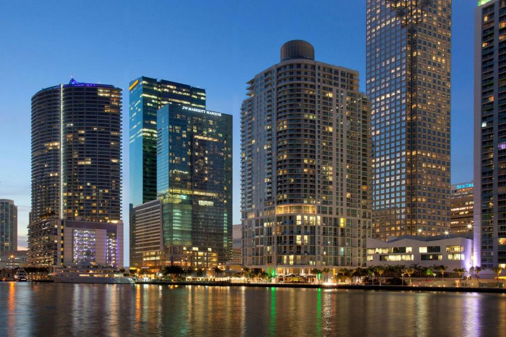 JW Marriott Marquis Miami image