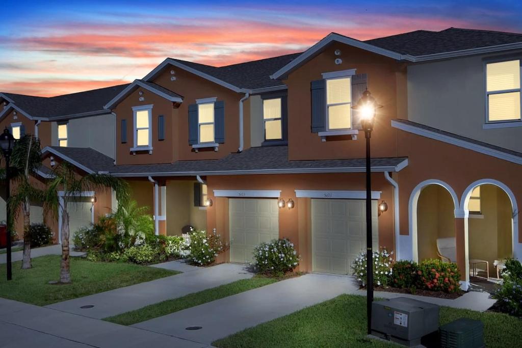 Family Friendly 4 Bedrooms with GameRoom close to Disney in Compass Bay 5103 image