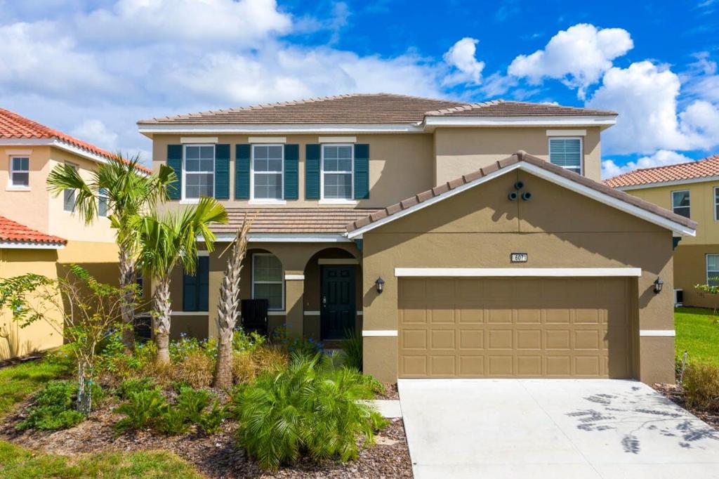 Gorgeous 5 Bd w Pool Jacuzzi Close to Disney 6071 image