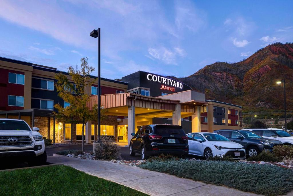 Courtyard by Marriott Glenwood Springs image