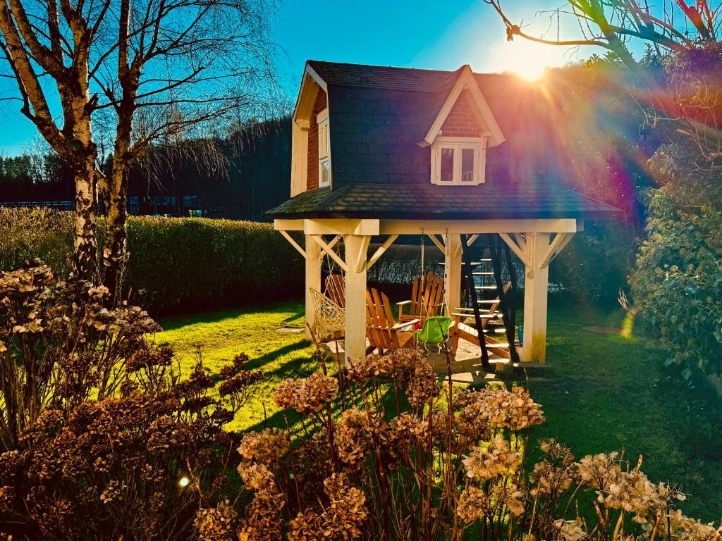 Oboho - Le gîte bohème (Pieds dans l’eau - Lit King Size - Jardin) photo 2