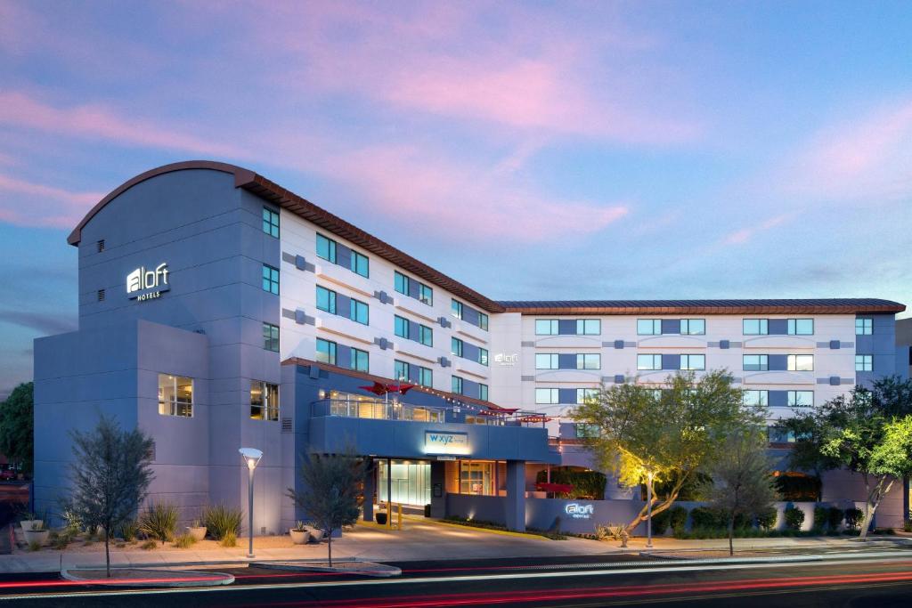 Aloft Scottsdale image