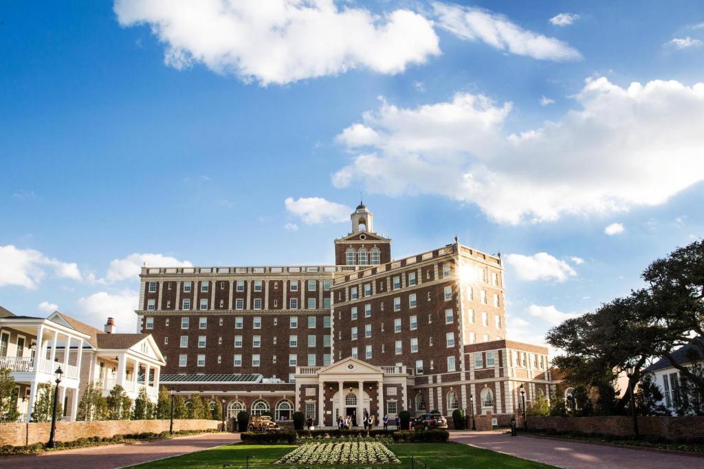 The Historic Cavalier Hotel and Beach Club, Autograph Collection image
