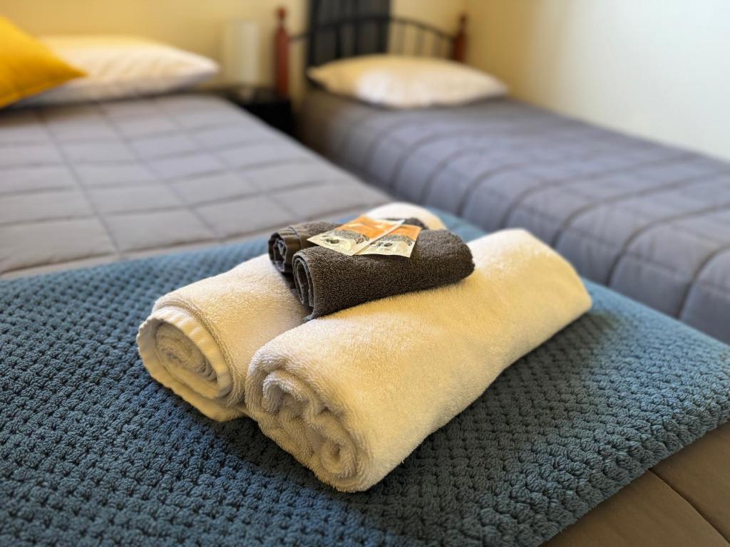Bay Road Motels Room Type - Two-Bedroom Apartment (5 Adults)