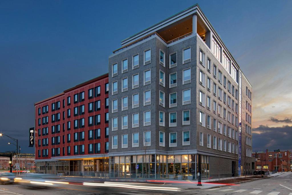 Aloft Providence Downtown image