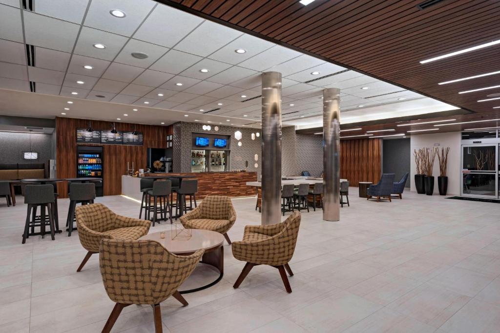 Courtyard by Marriott Houston Sugar Land/Lake Pointe