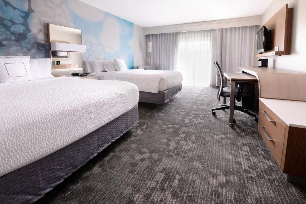 Courtyard by Marriott Houston Northwest image