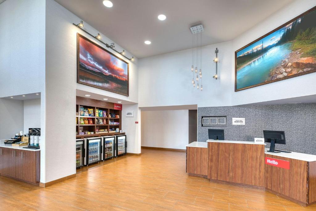 Towneplace Suites by Marriott Red Deer - Tap to explore photos