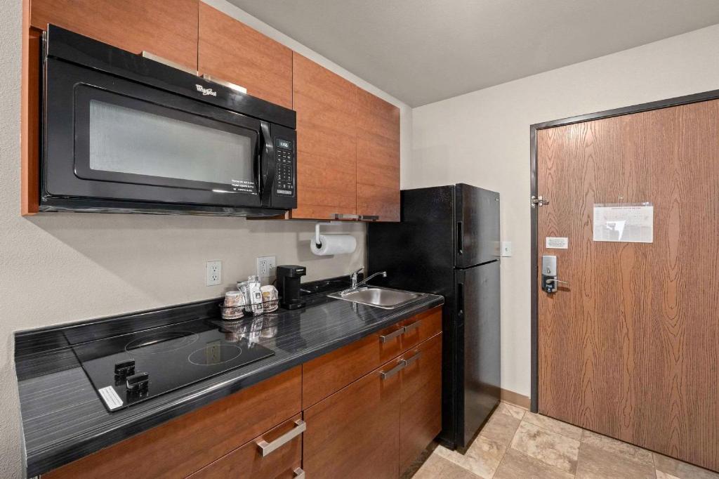 My Place Hotel - Spokane Valley, WA image