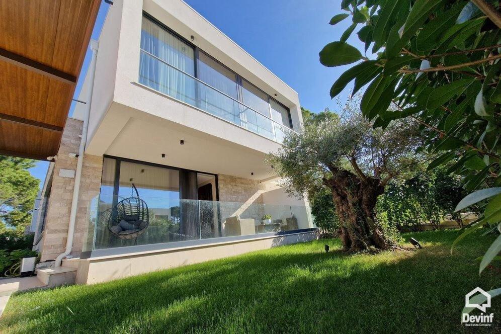 Villa Prive Zone photo 1